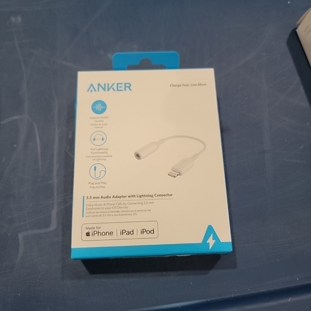 Anker 5" PowerLine Lightning to 3.5mm Audio Adapter -